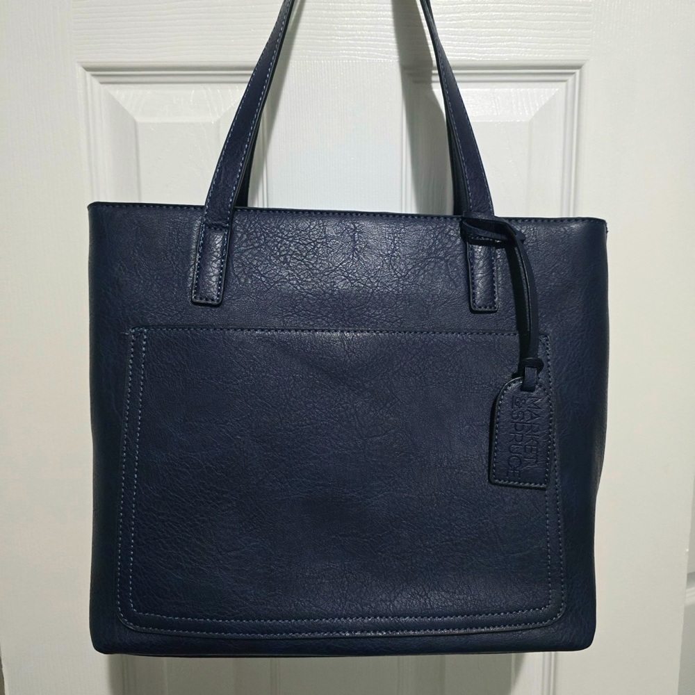 Market & Spruce tote